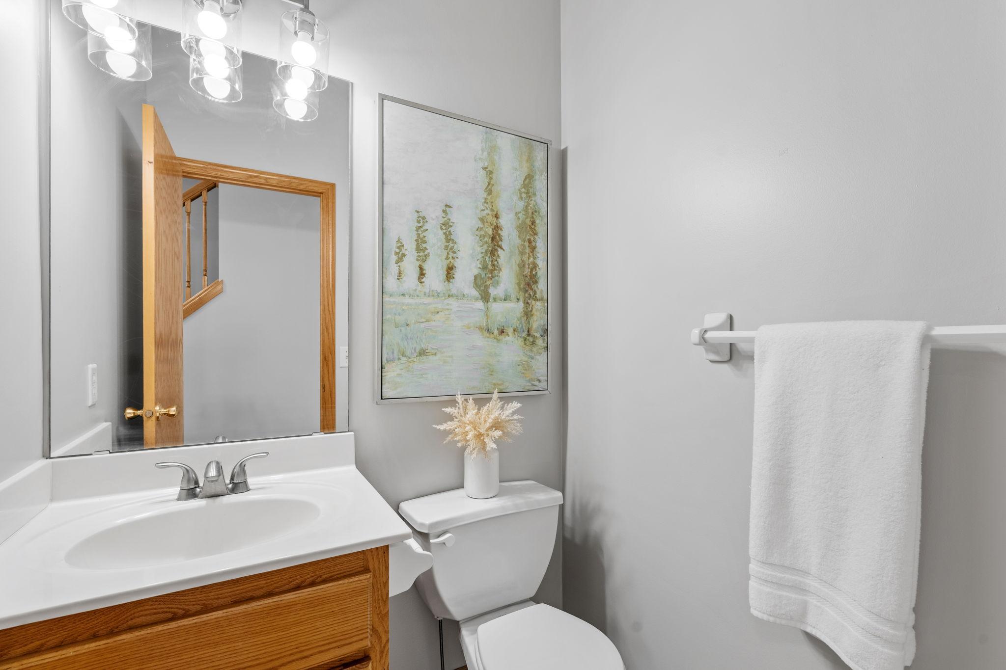 36-web-or-mls-9290 Creek Way-36.jpg