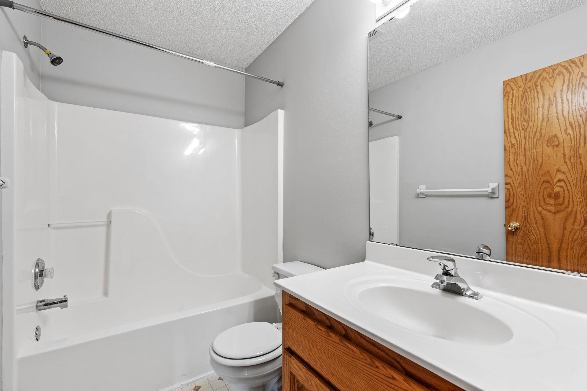 51-web-or-mls-9290 Creek Way-51.jpg