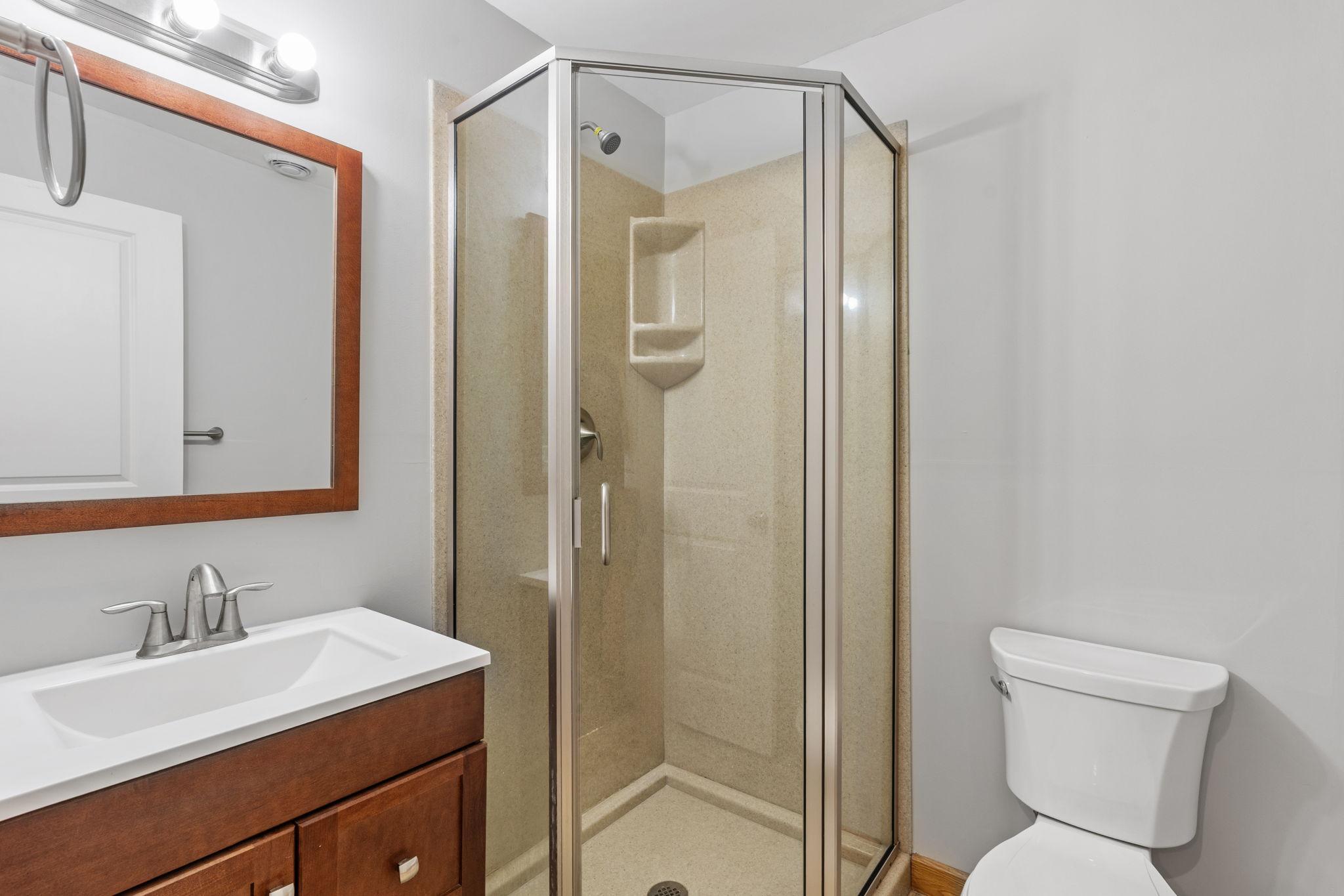 59-web-or-mls-9290 Creek Way-59.jpg