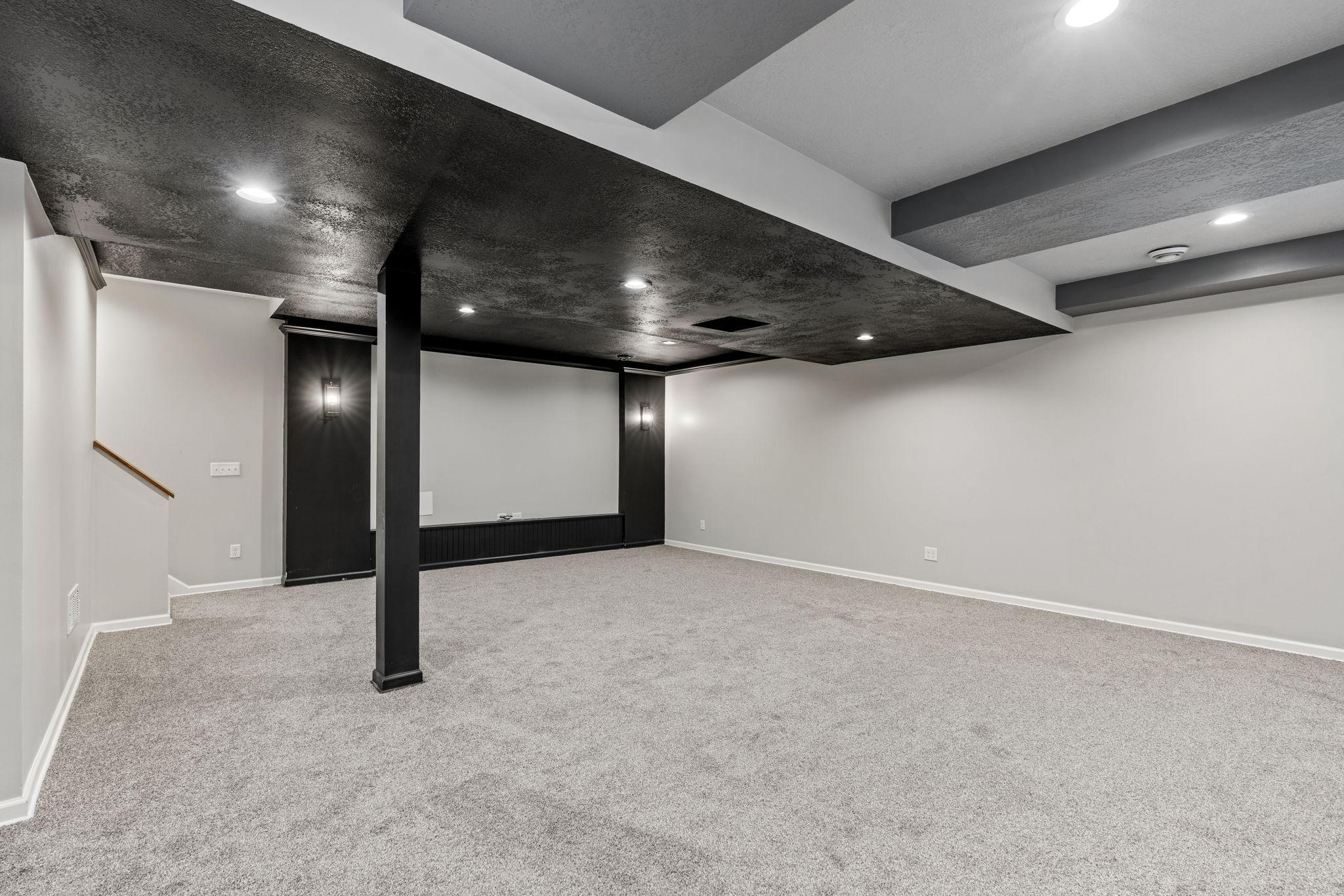 56-web-or-mls-9290 Creek Way-56.jpg