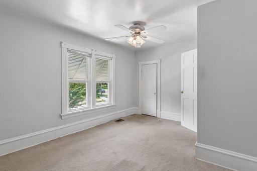 333 8th Avenue N, Hopkins, MN 55343