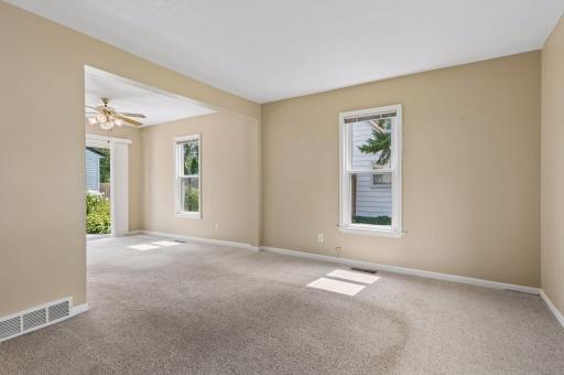 333 8th Avenue N, Hopkins, MN 55343
