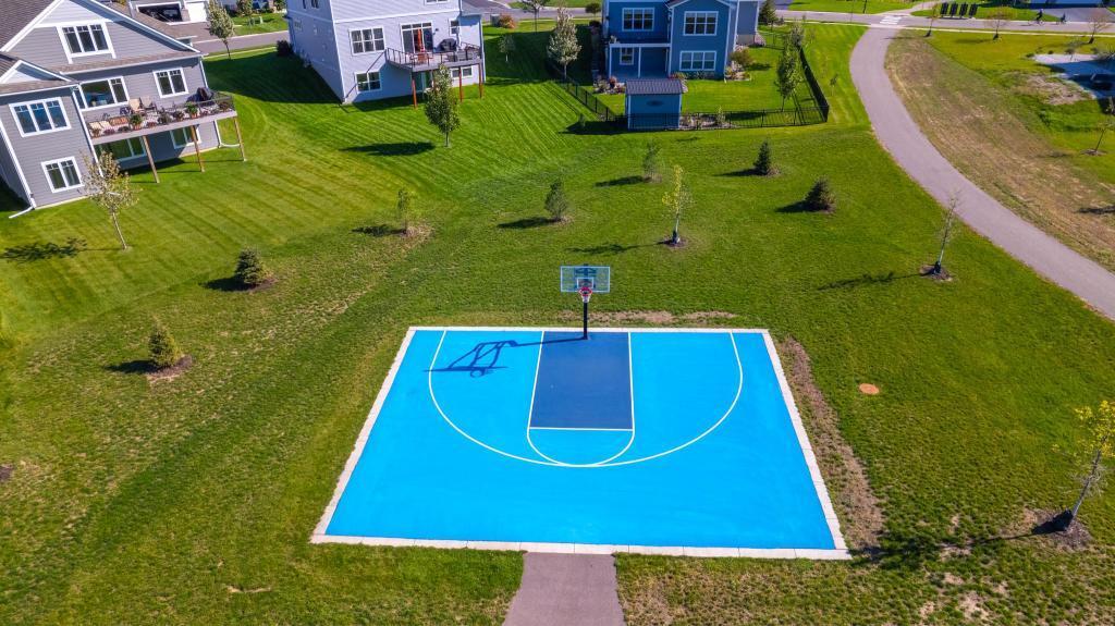 City park with pickleball, baseketball, playground and walking and biking trails!