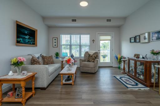 7084 Glory Road, 105, Baxter, MN 56425