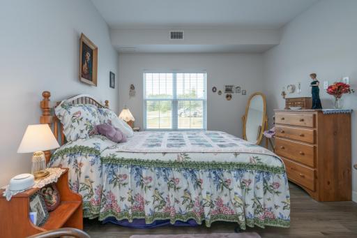 7084 Glory Road, 105, Baxter, MN 56425