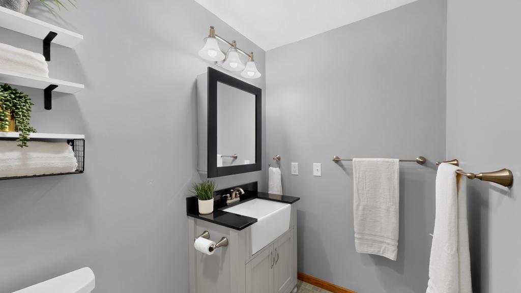 31 Primary 3/4 Bath lower level