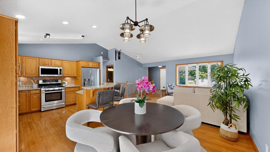 15 Dining Room