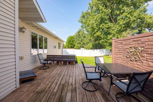 Wood Deck w/Privacy Wall