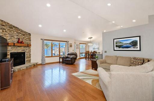 Living Room/Hardwood Flooring