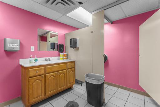 Minneapolis, MN 55411
