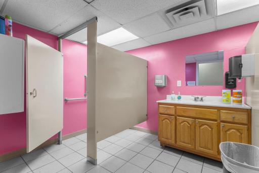 Minneapolis, MN 55411