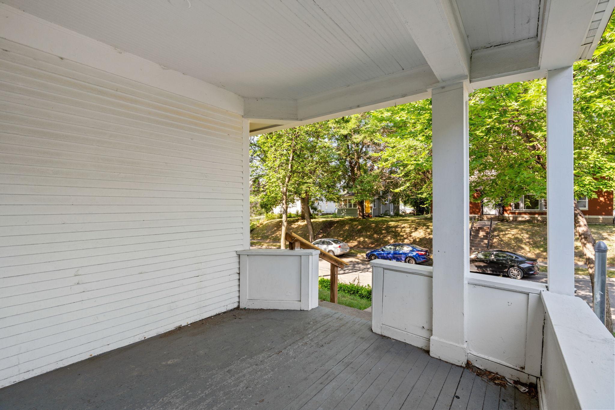 11-web-or-mls-1340 N Oliver Ave-11.jpg