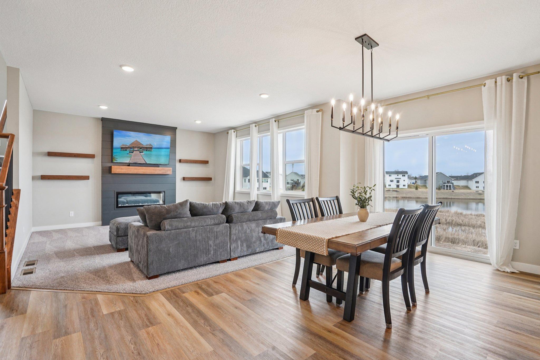 Living / Dining Room.
