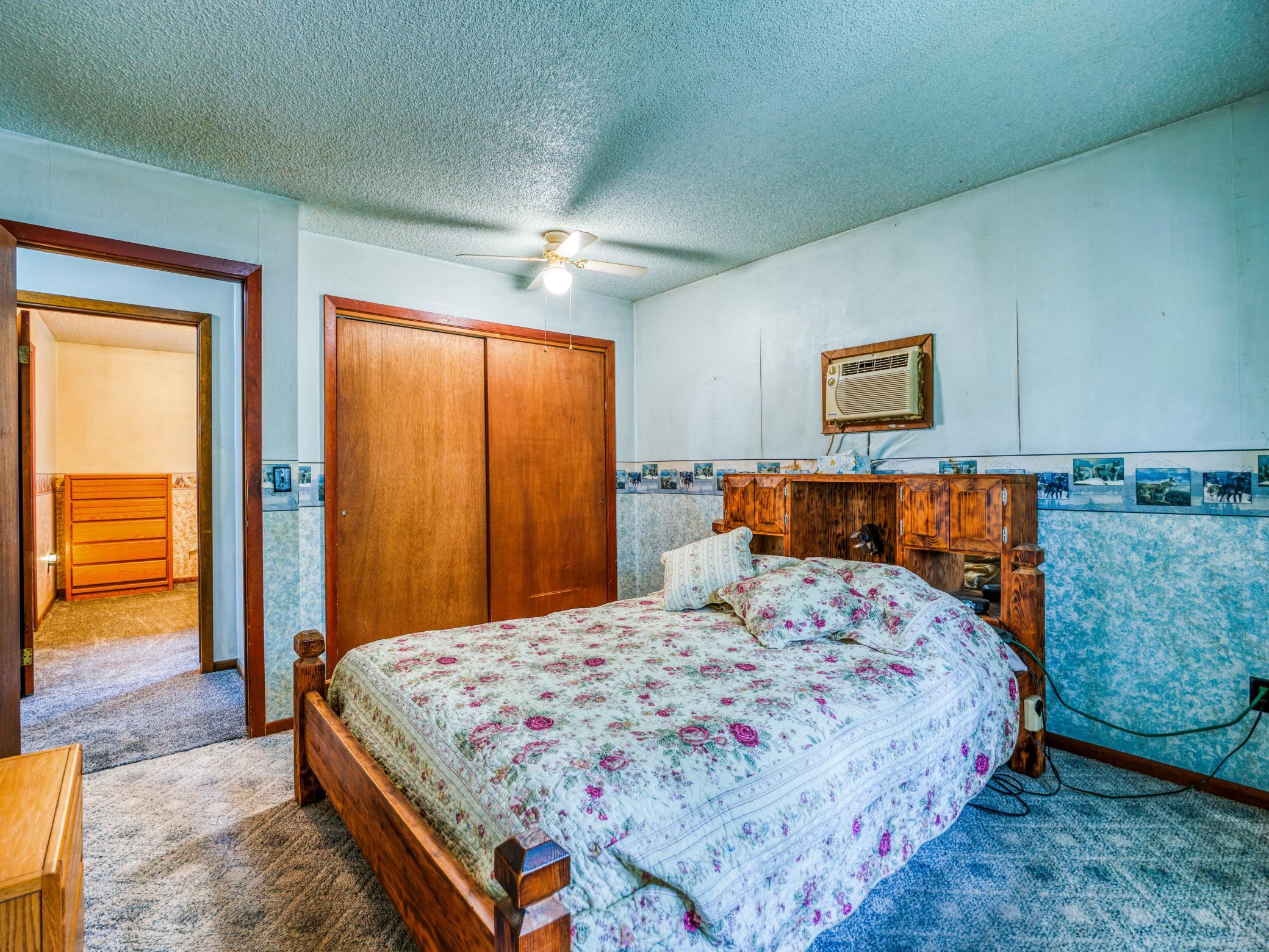 Main floor Bed #2