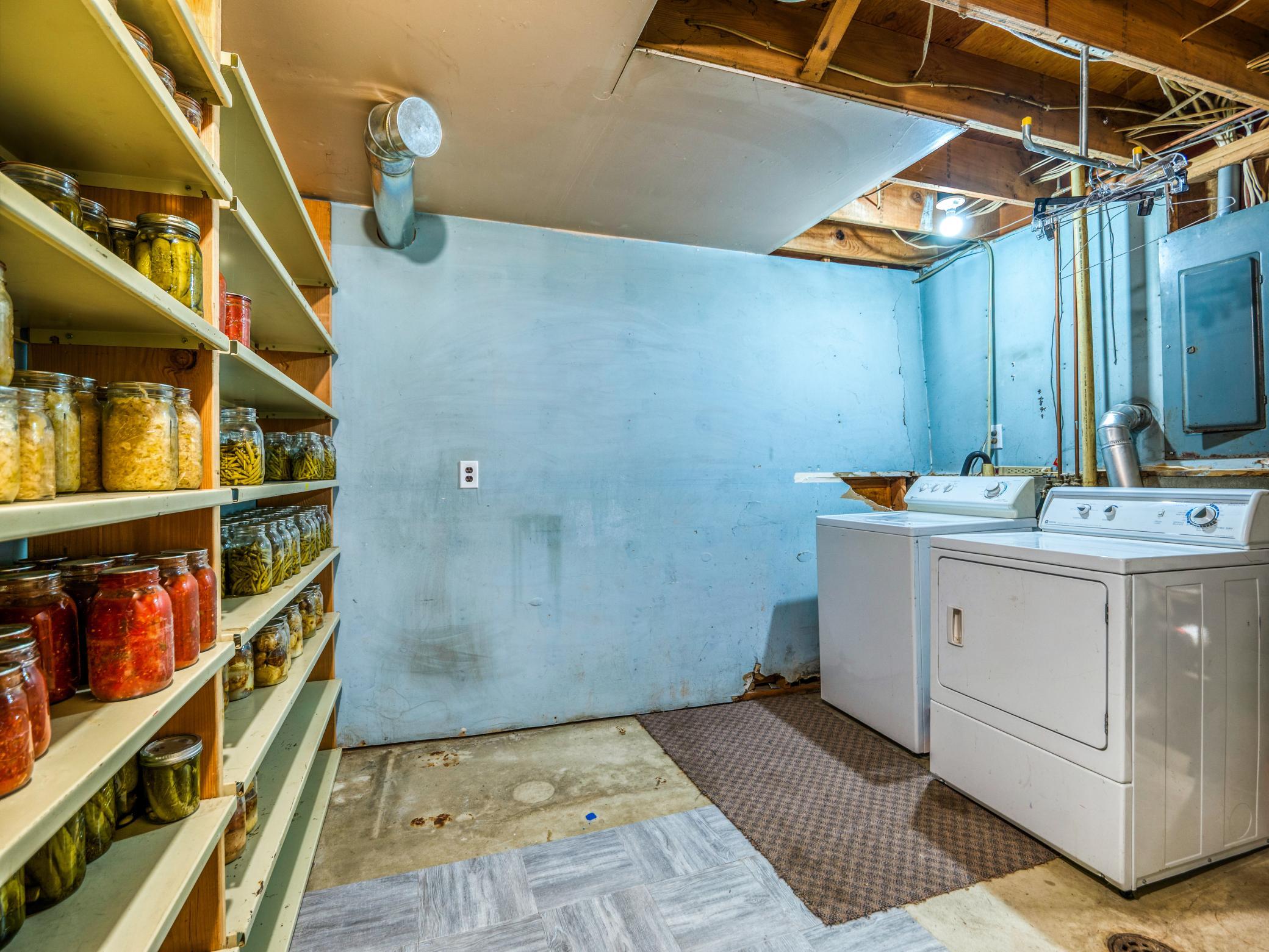 Laundry area, has dedicated outlet for freezer