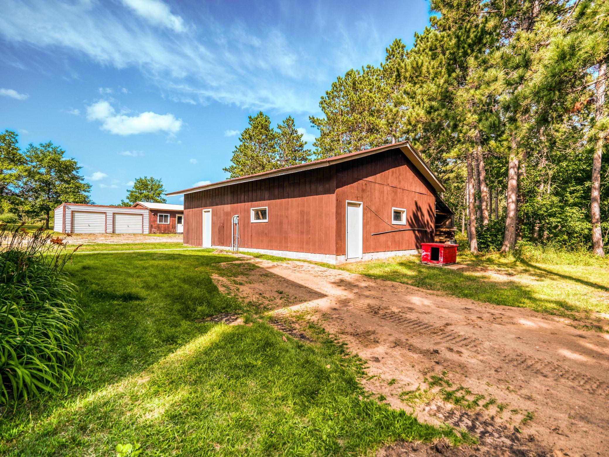 Large shop/outbuilding