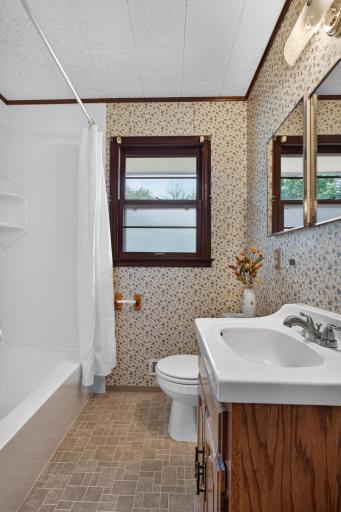 Full bath main level