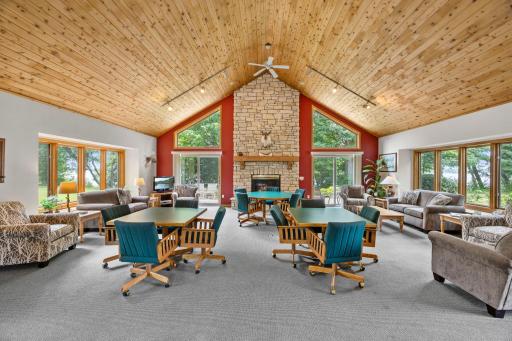 Clubhouse - Seating area - Beautiful lodge feel