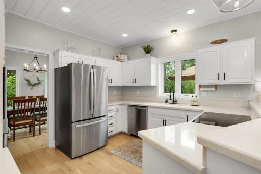 20426 Lynn Drive, Prior Lake, MN 55372