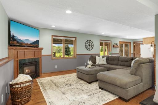20426 Lynn Drive, Prior Lake, MN 55372
