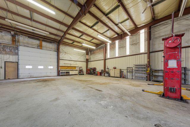 15 garage_back unit.jpg