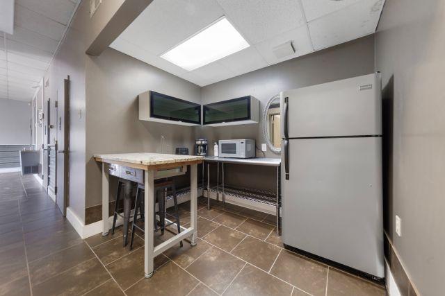 27 kitchen_front unit.jpg