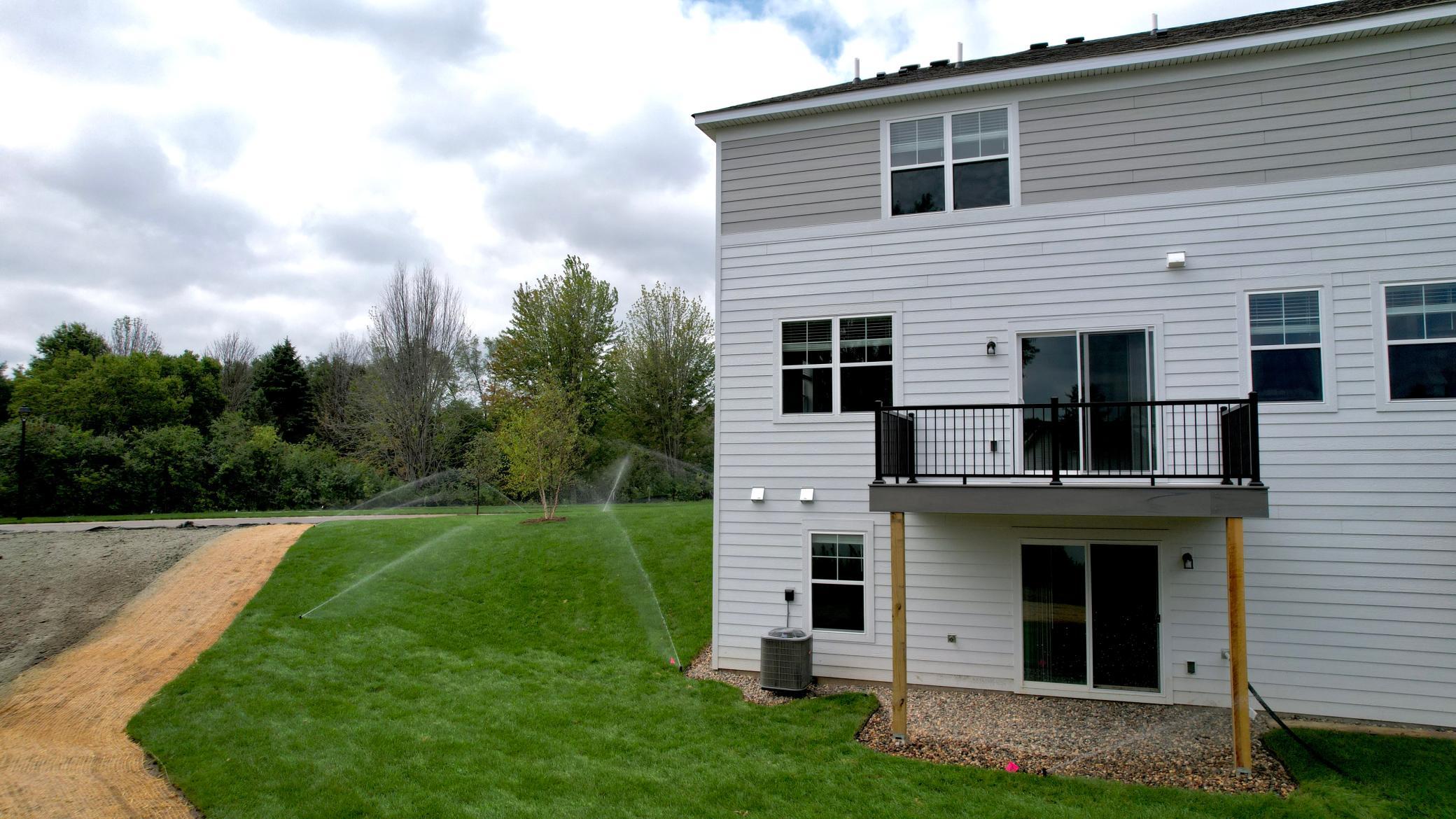 (Photo is of the actual home.)
