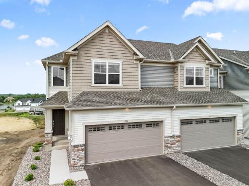 221 Huntington Drive - END UNIT Richmond! (All the following photos are of the actual home.)