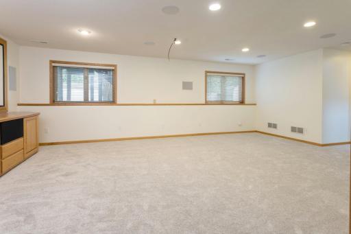 700 141st Avenue NW, Andover, MN 55304