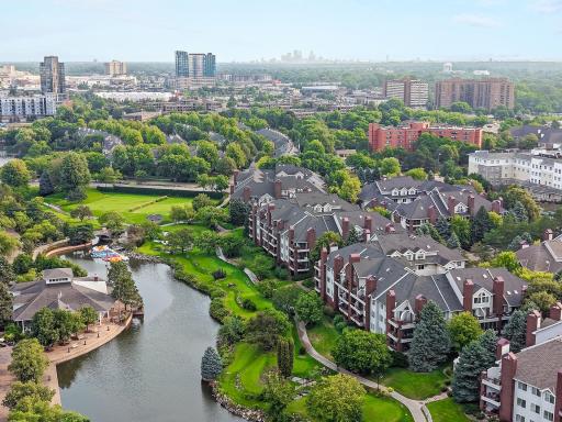 Walkability to Target, Galleria, Cub Foods, and proximity to downtown Minneapolis. You'll want to add this home to the TOP of your list!