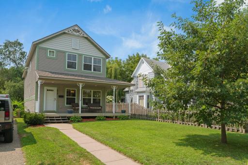 Street View of Front Yard & Front of Home