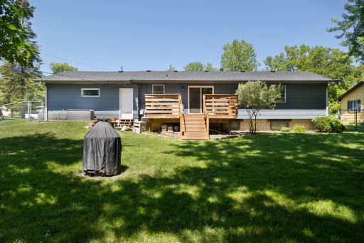 503 Chan View, Chanhassen, MN 55317