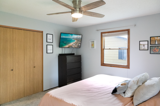 503 Chan View, Chanhassen, MN 55317