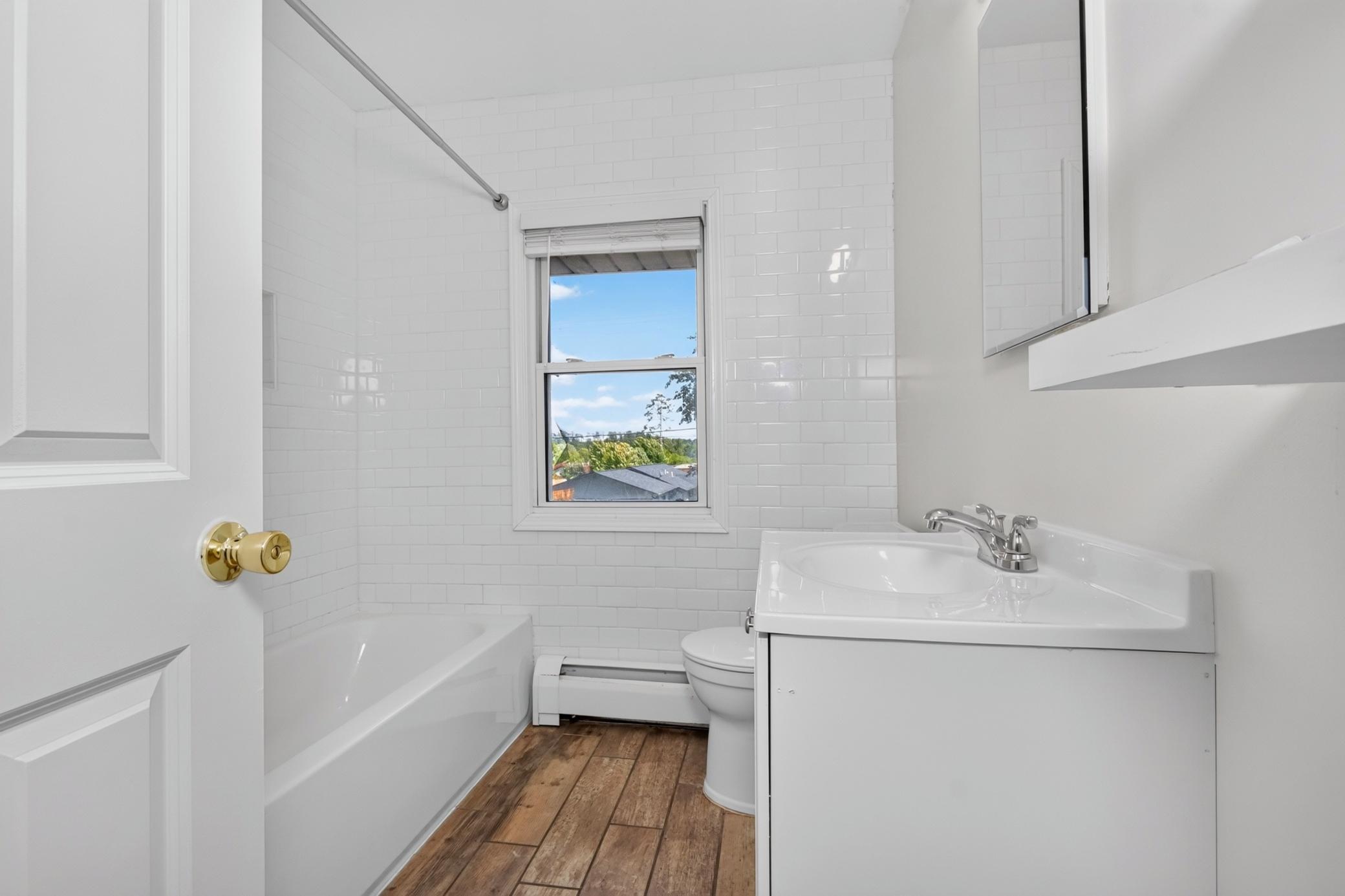 Main Floor Full Bathroom