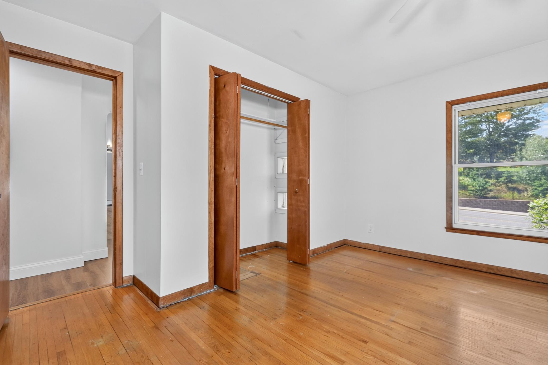 Bedroom Main 2