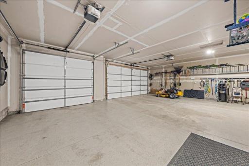 OVER OVER SIZED 3 CAR GARAGE