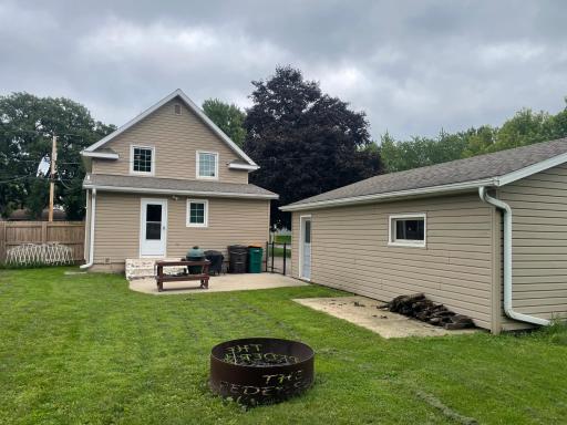 207 1st Avenue NE, Geneva, MN 56035