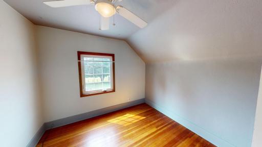 207 1st Avenue NE, Geneva, MN 56035