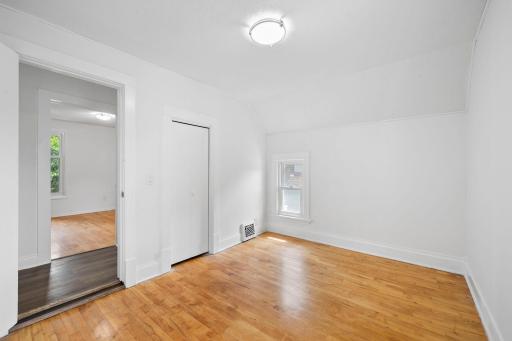 21UpperBD3_3427_Colfax_Ave_N_Minneapolis.jpg