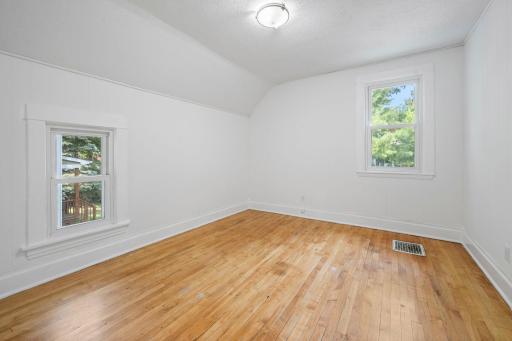 17UpperBd1_3427_Colfax_Ave_N_Minneapolis.jpg