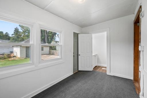 16BackPorch_3427_Colfax_Ave_N_Minneapolis.jpg
