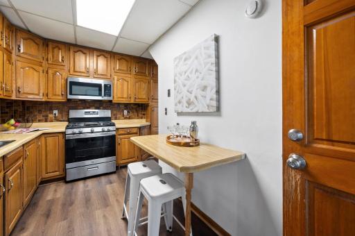 9Kitchen_3427_Colfax_Ave_N_Minneapolis.jpg