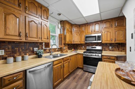 11Kitchen_3427_Colfax_Ave_N_Minneapolis.jpg