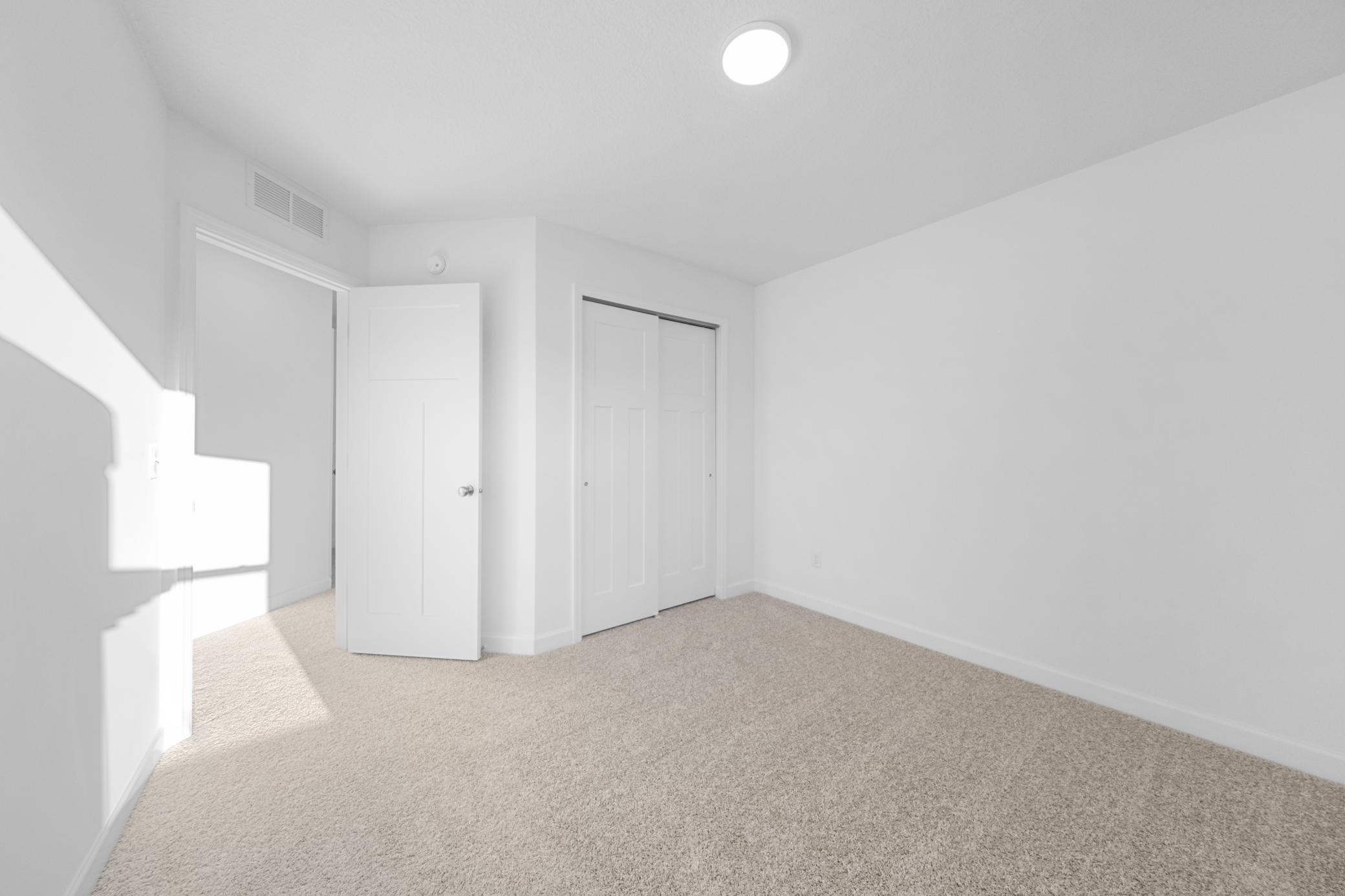 (Photo of an inventory home, actual homes finishes will vary)
