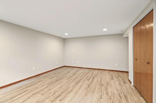 10 Western Terrace, Golden Valley, MN 55426