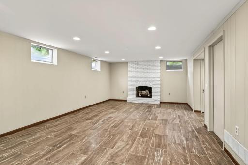 10 Western Terrace, Golden Valley, MN 55426