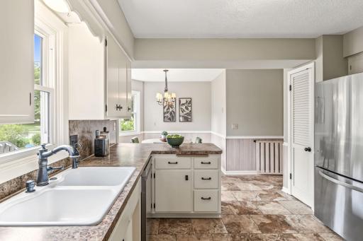 10 Western Terrace, Golden Valley, MN 55426