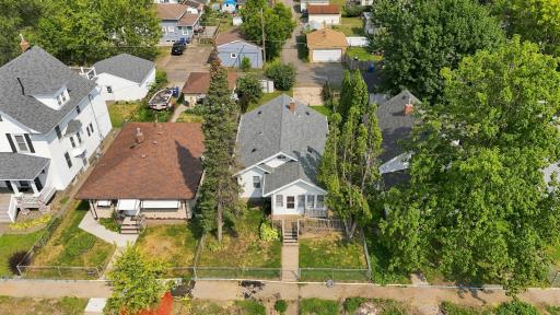 1006 Earl Street, Saint Paul, MN 55106