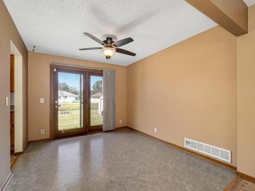 6231 Quail Avenue N, Brooklyn Center, MN 55429