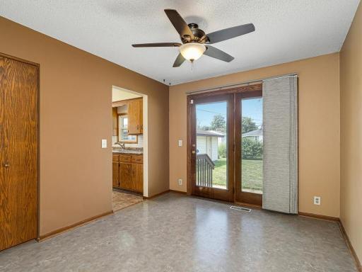 6231 Quail Avenue N, Brooklyn Center, MN 55429